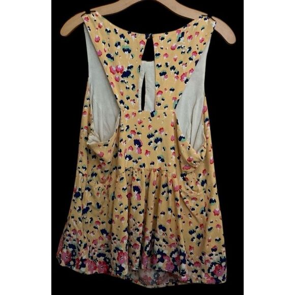 Mod Cloth Confetti Top Tank with Cut-Out Back. 1X - Picture 3 of 7